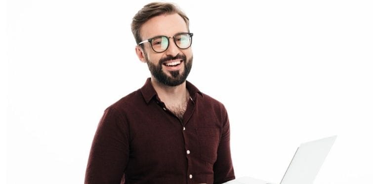 Notebook quebrado: Vale a pena consertar?